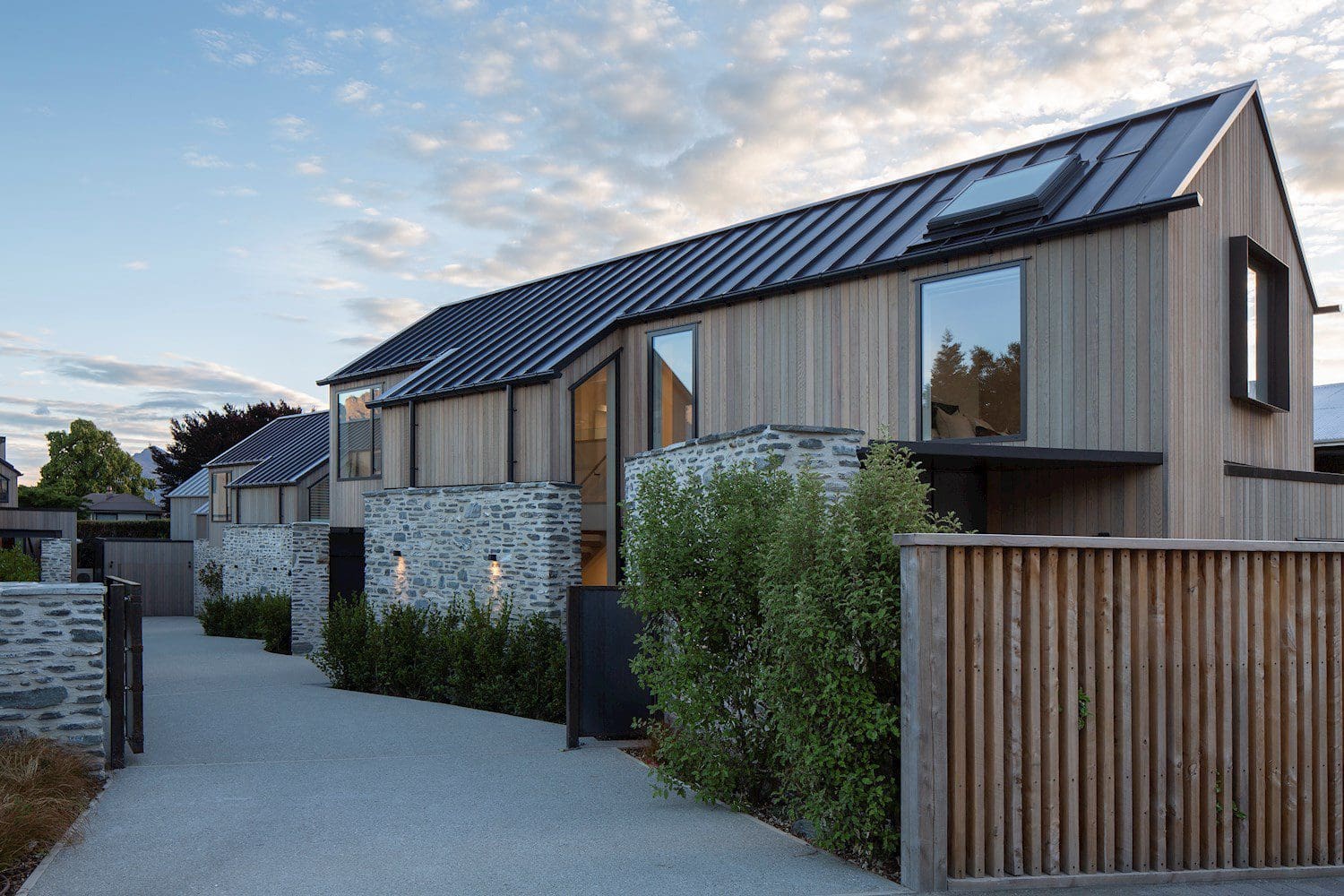 15 Frankton Road, Queenstown SAM LTD